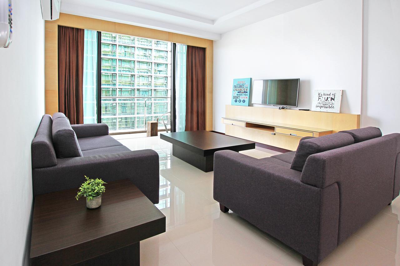 Bernard Holiday Home @ Imperial Suites 쿠칭 외부 사진