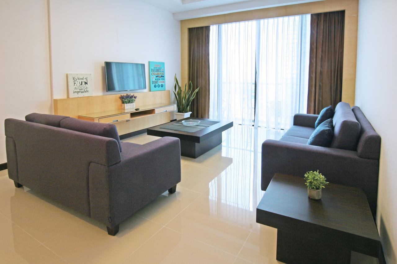 Bernard Holiday Home @ Imperial Suites 쿠칭 외부 사진